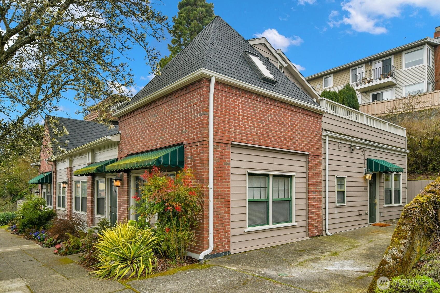 1800 10th Avenue W Unit: 1800