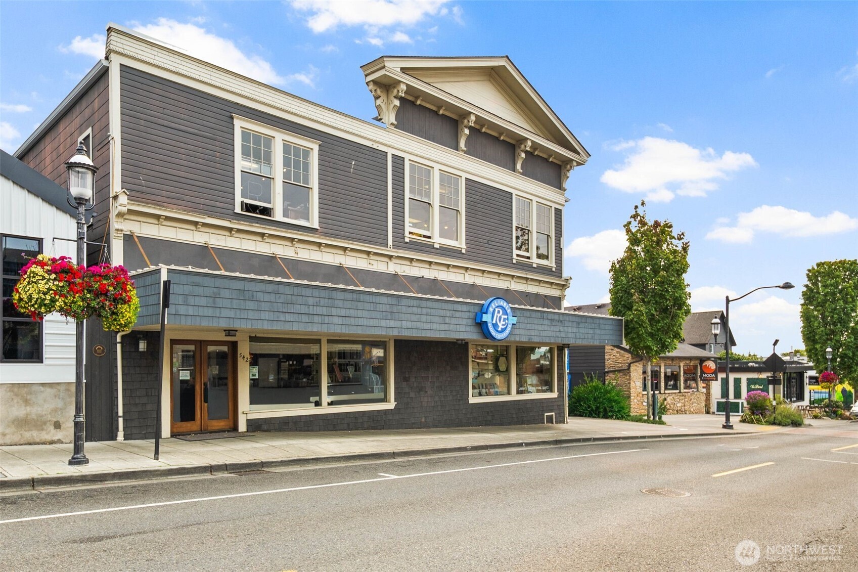 542 Main Street