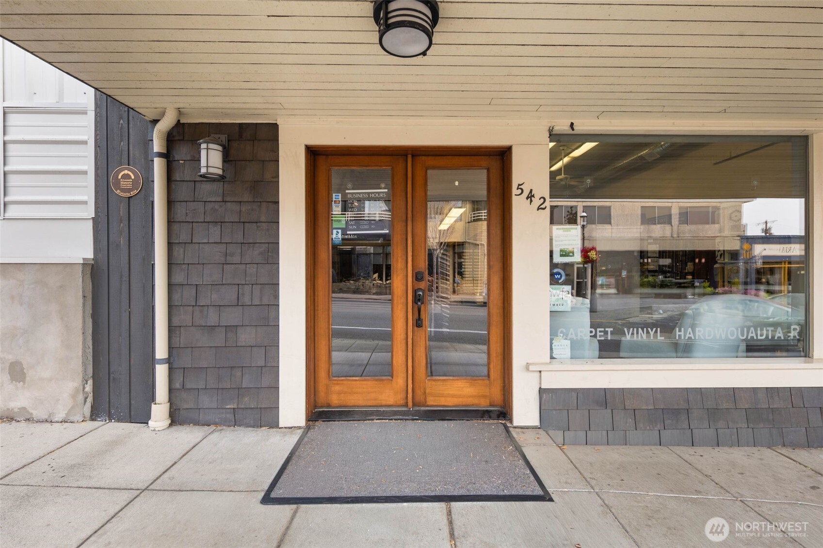 542 Main Street