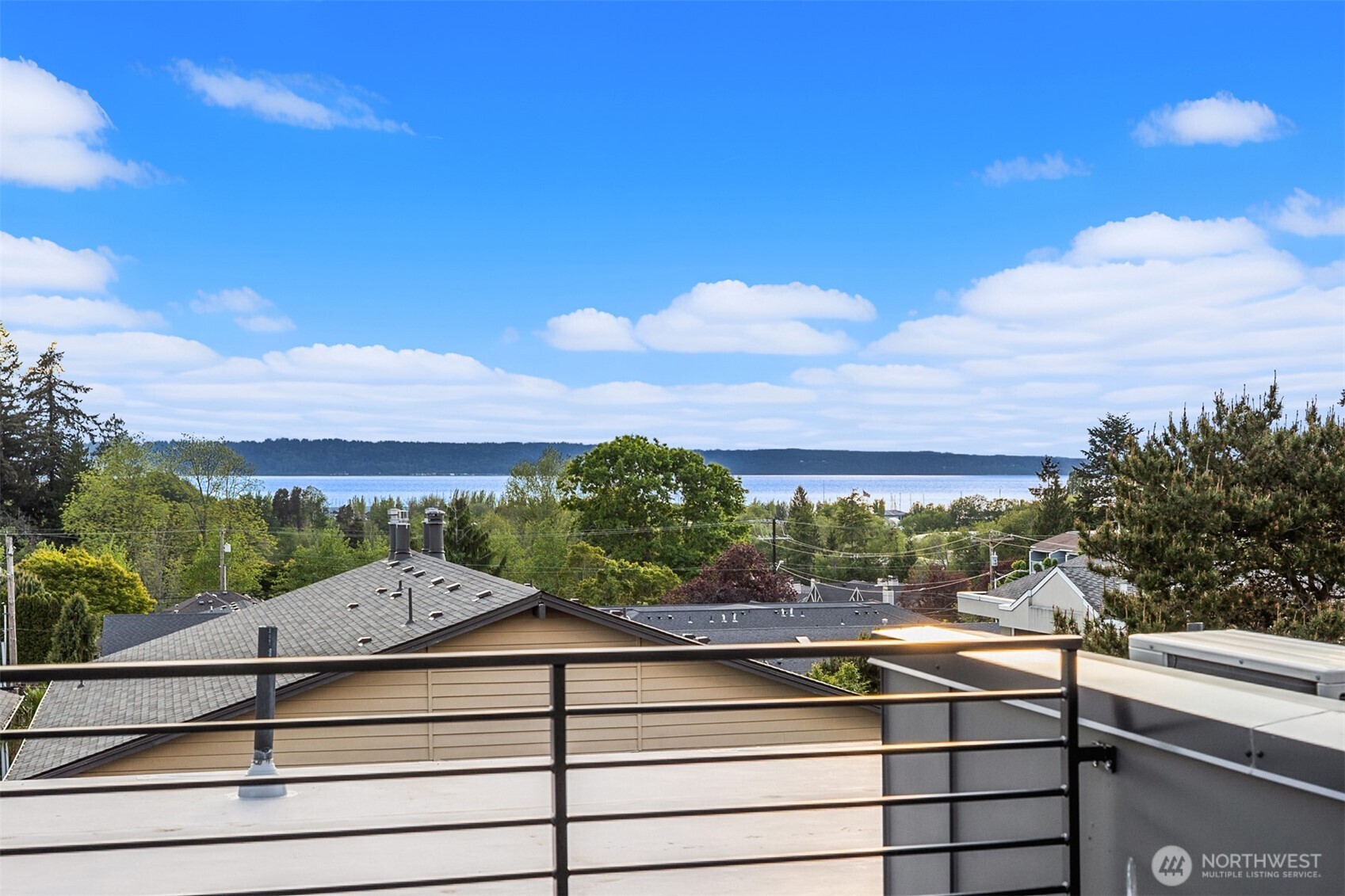 614 5th Avenue S Unit: C106