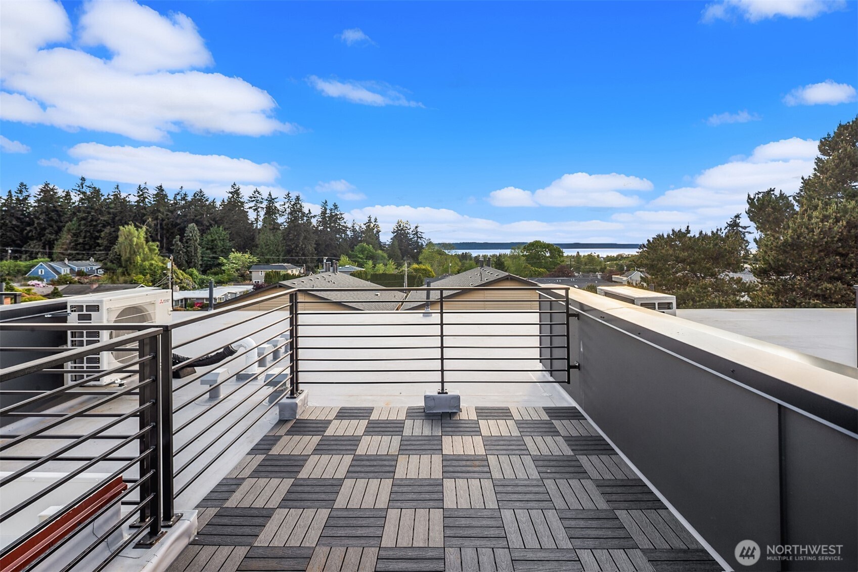 614 5th Avenue S Unit: C106