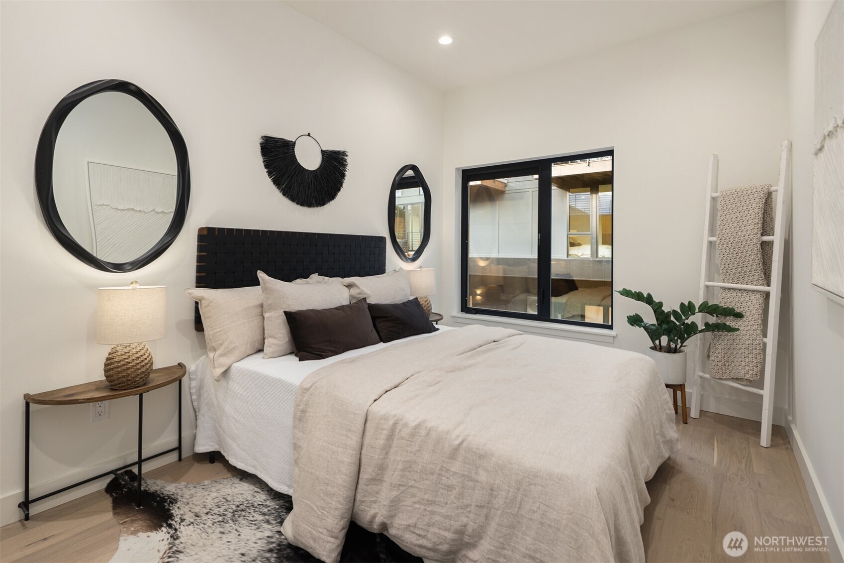 614 5th Avenue S Unit: C106