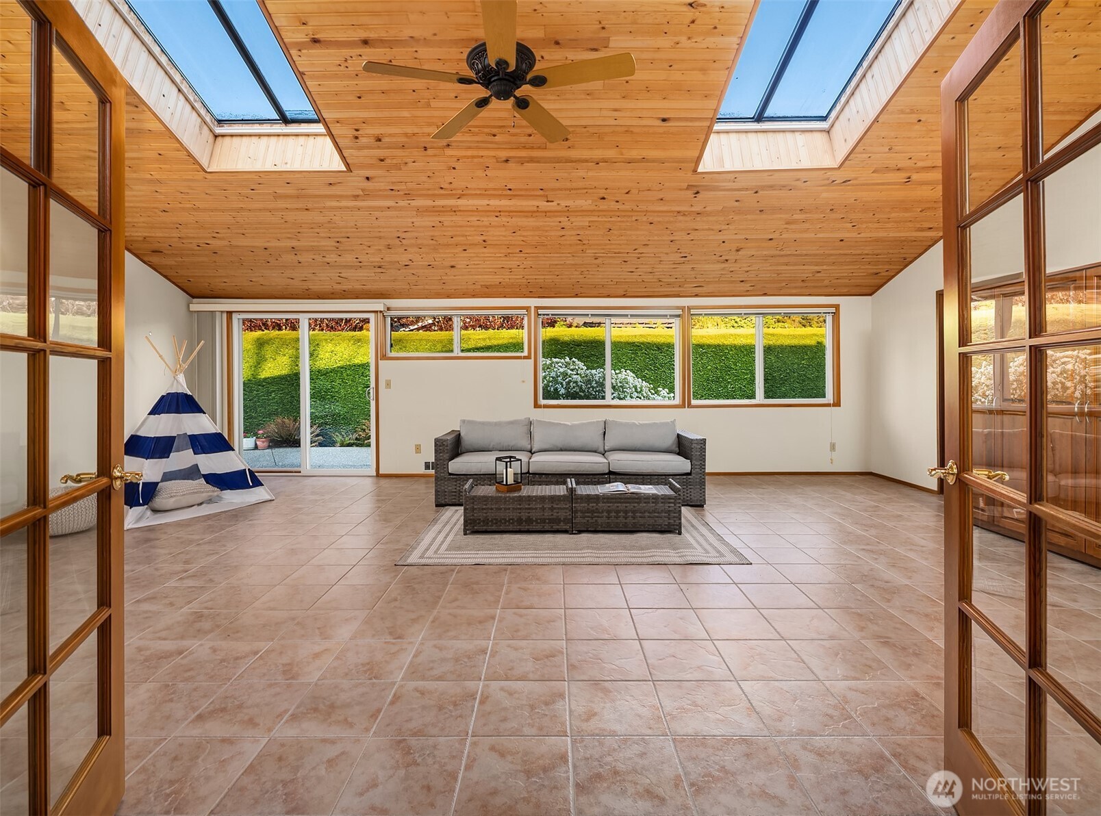 928 Mountain Lane