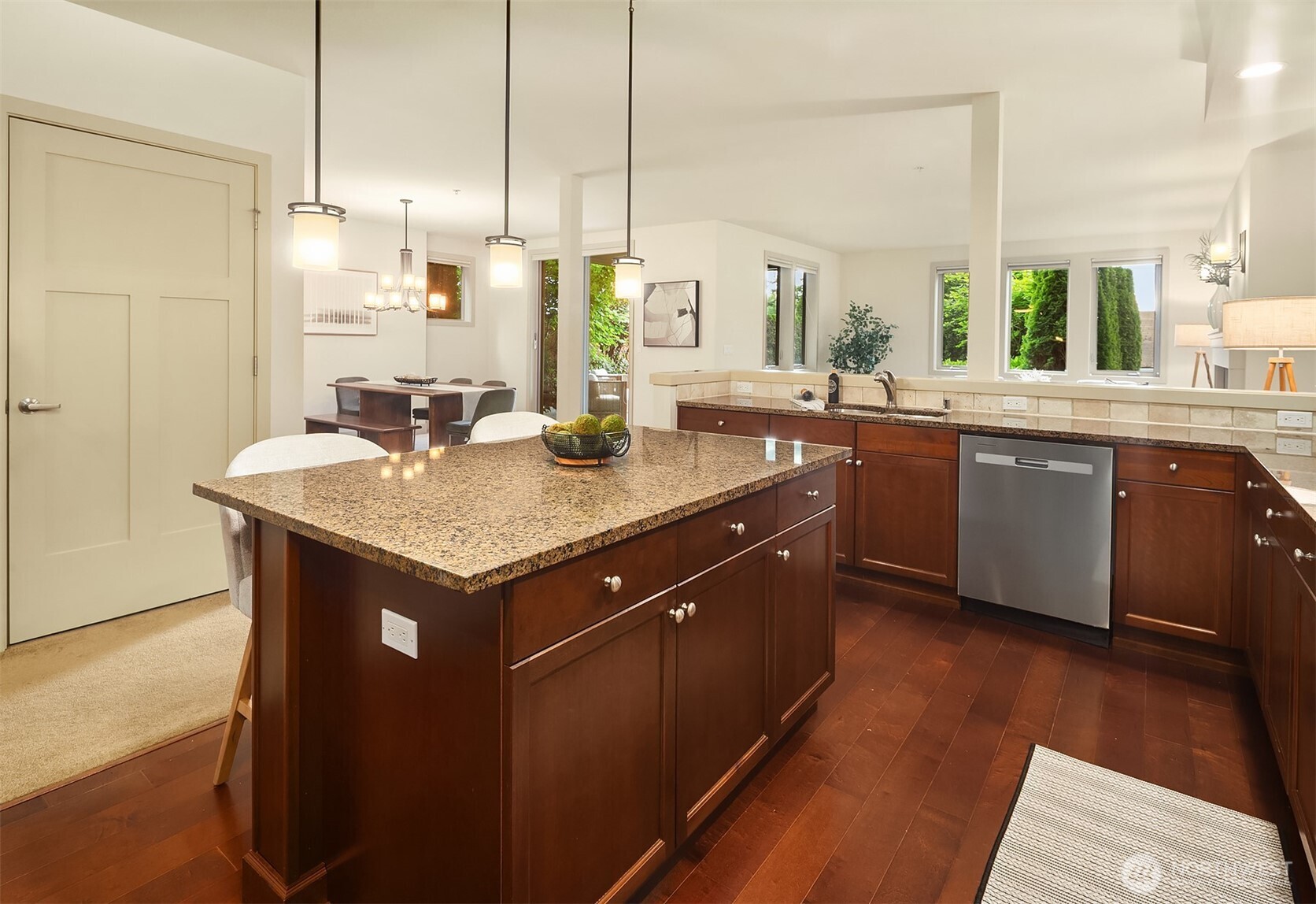 316 Walnut Street Unit: 103
