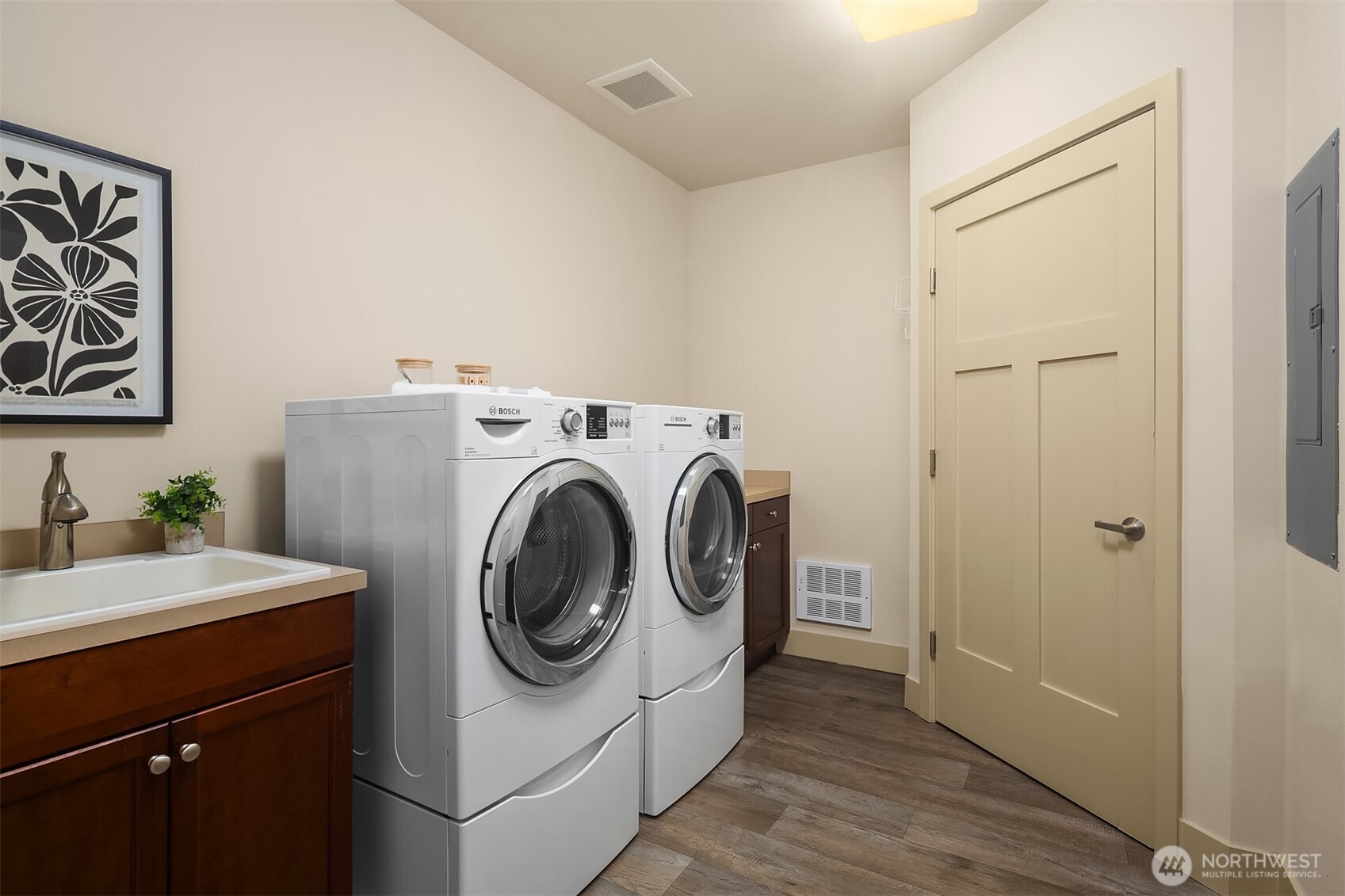 316 Walnut Street Unit: 103