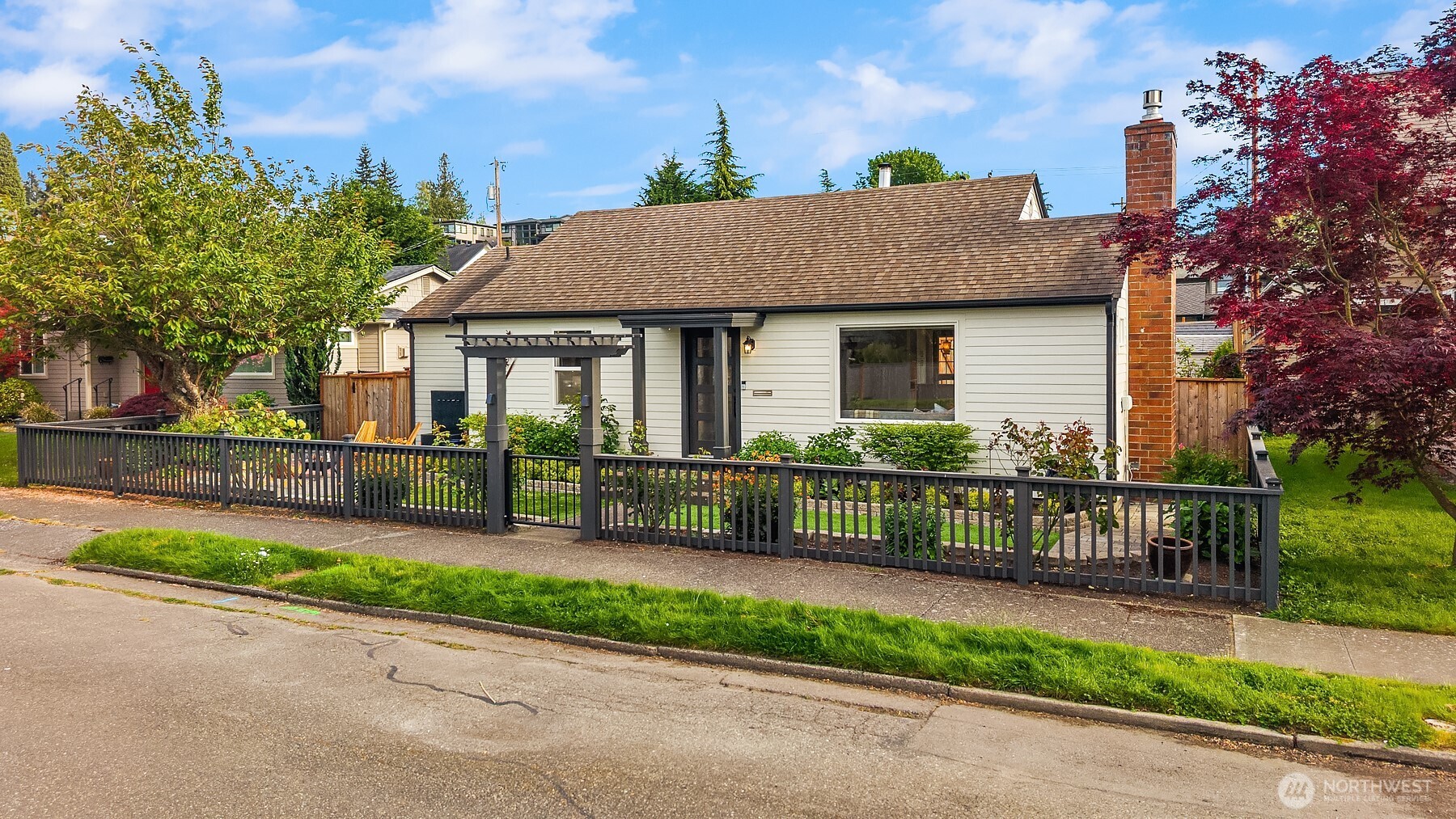 618 Alder Street