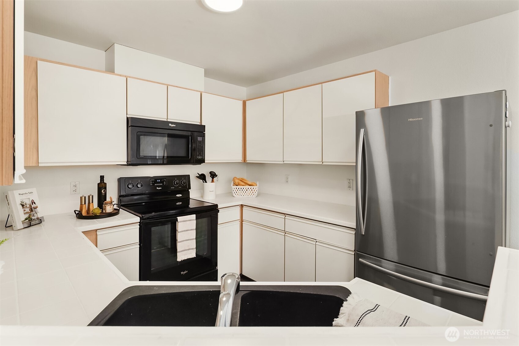 9210 Market Pl Unit: D201