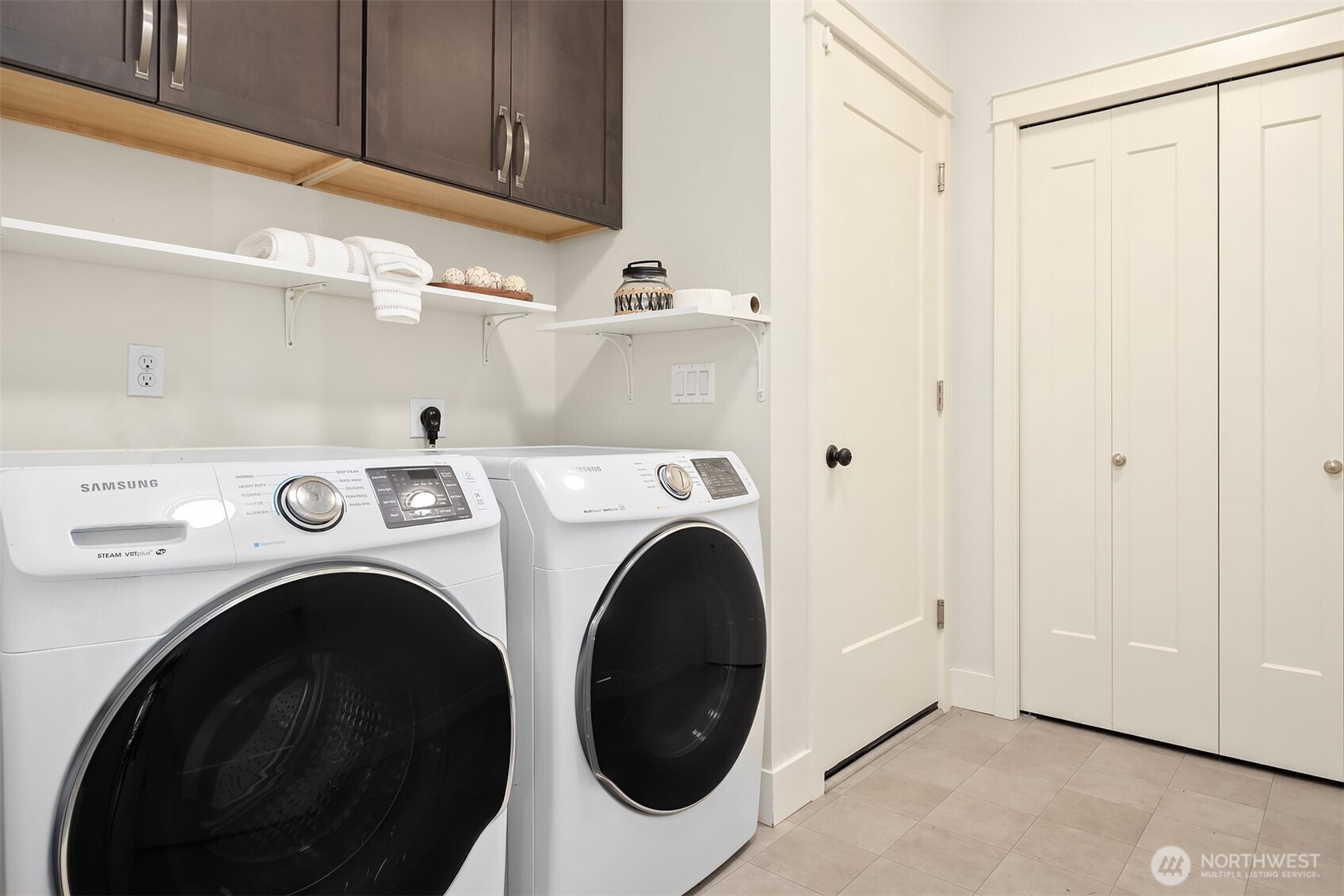 20045 10th Avenue NW Unit: 11