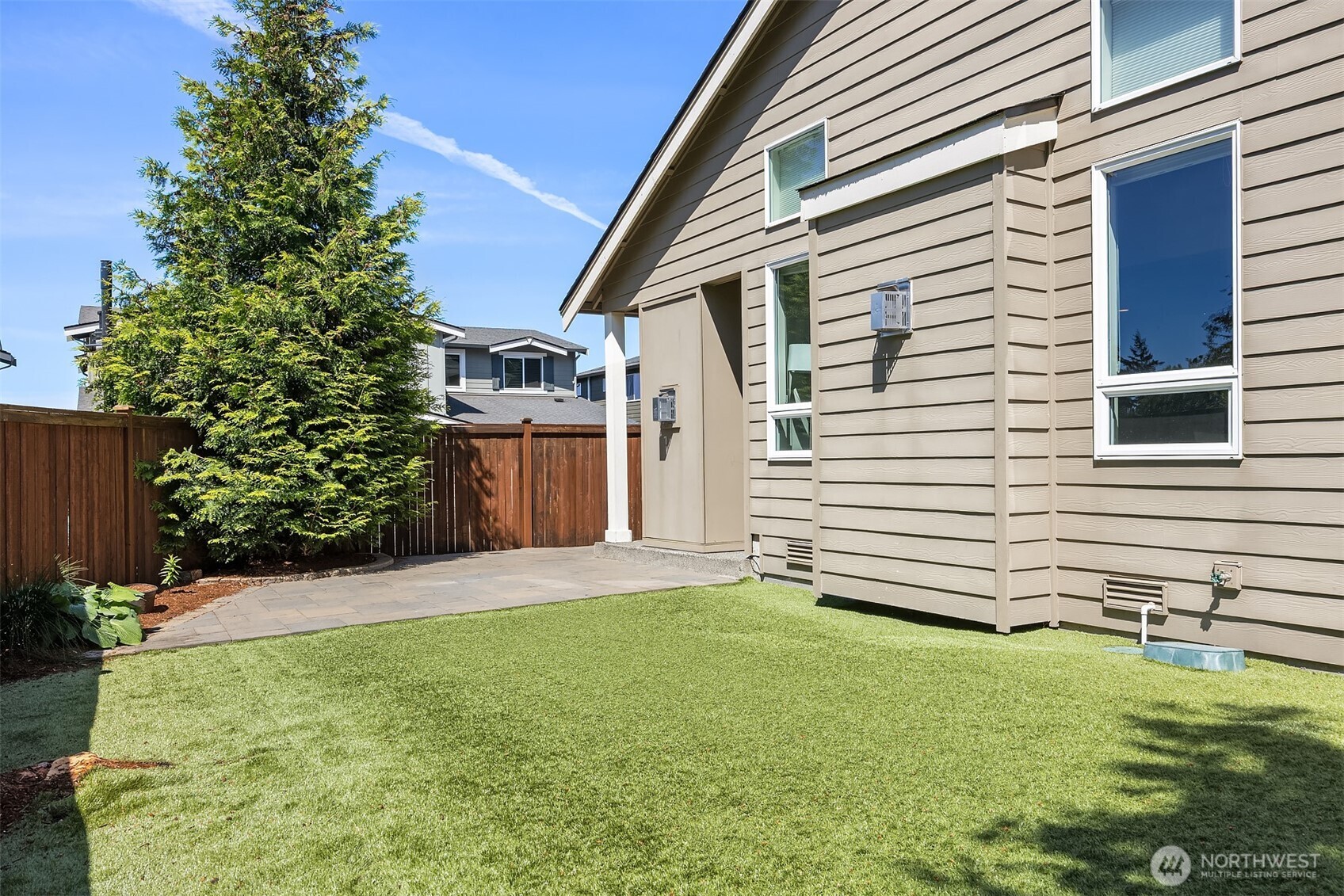 20045 10th Avenue NW Unit: 11