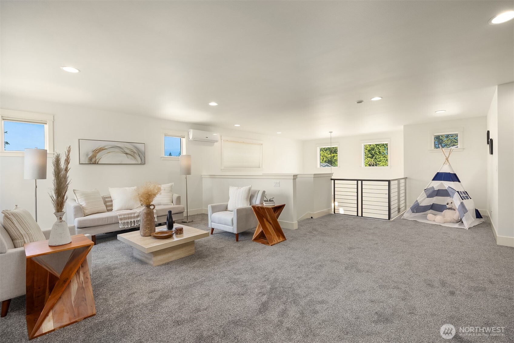 20045 10th Avenue NW Unit: 11