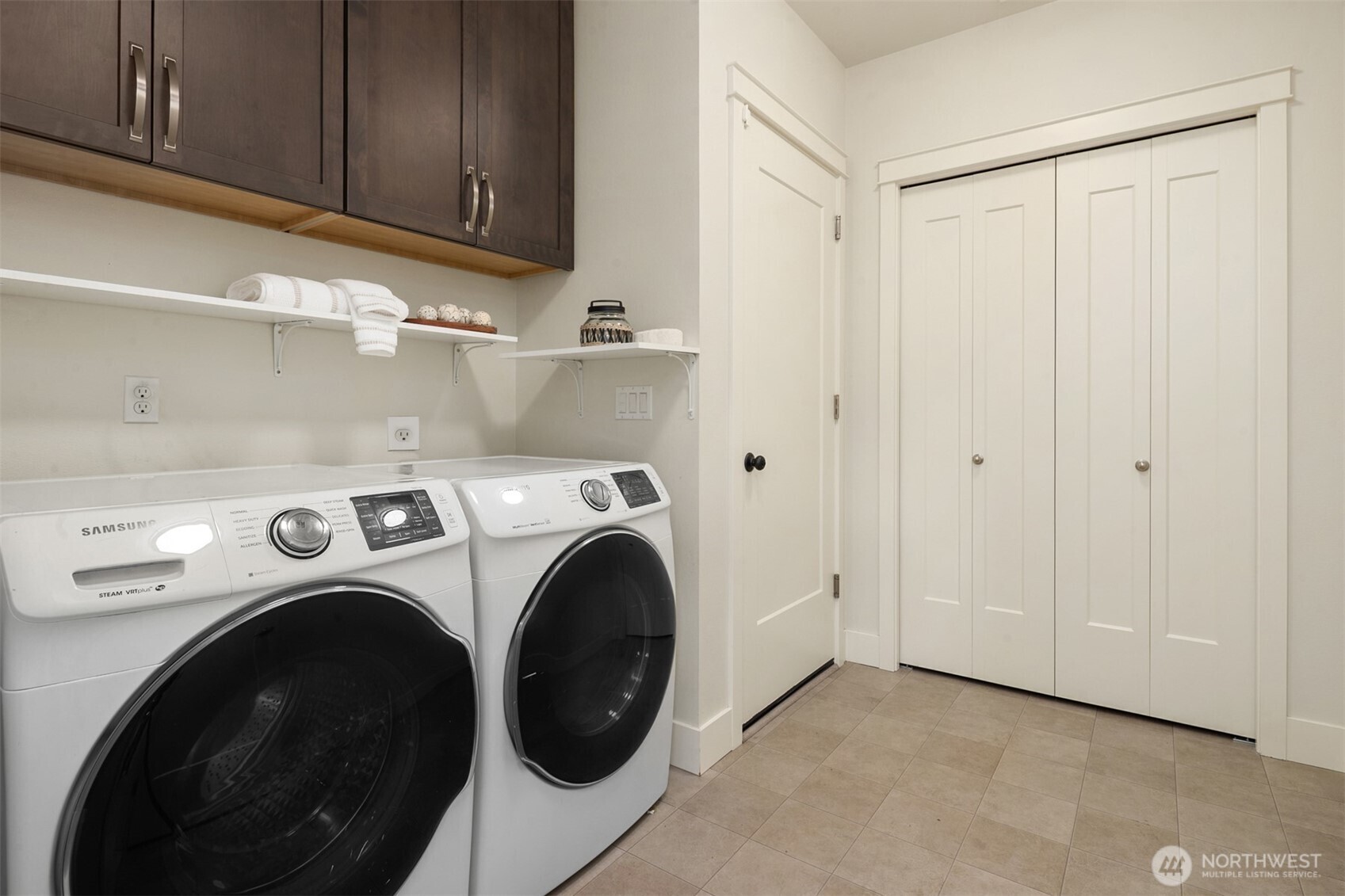 20045 10th Avenue NW Unit: 11