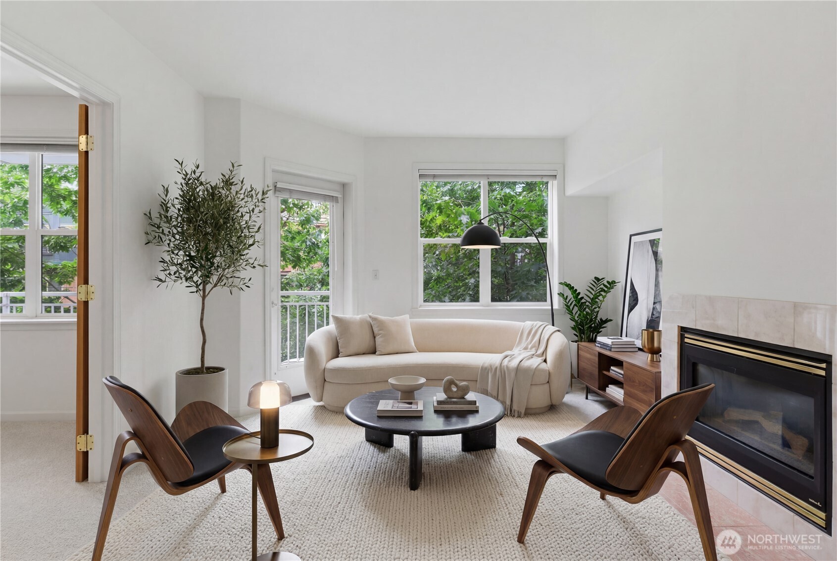 4722 12th Avenue NE Unit: 201