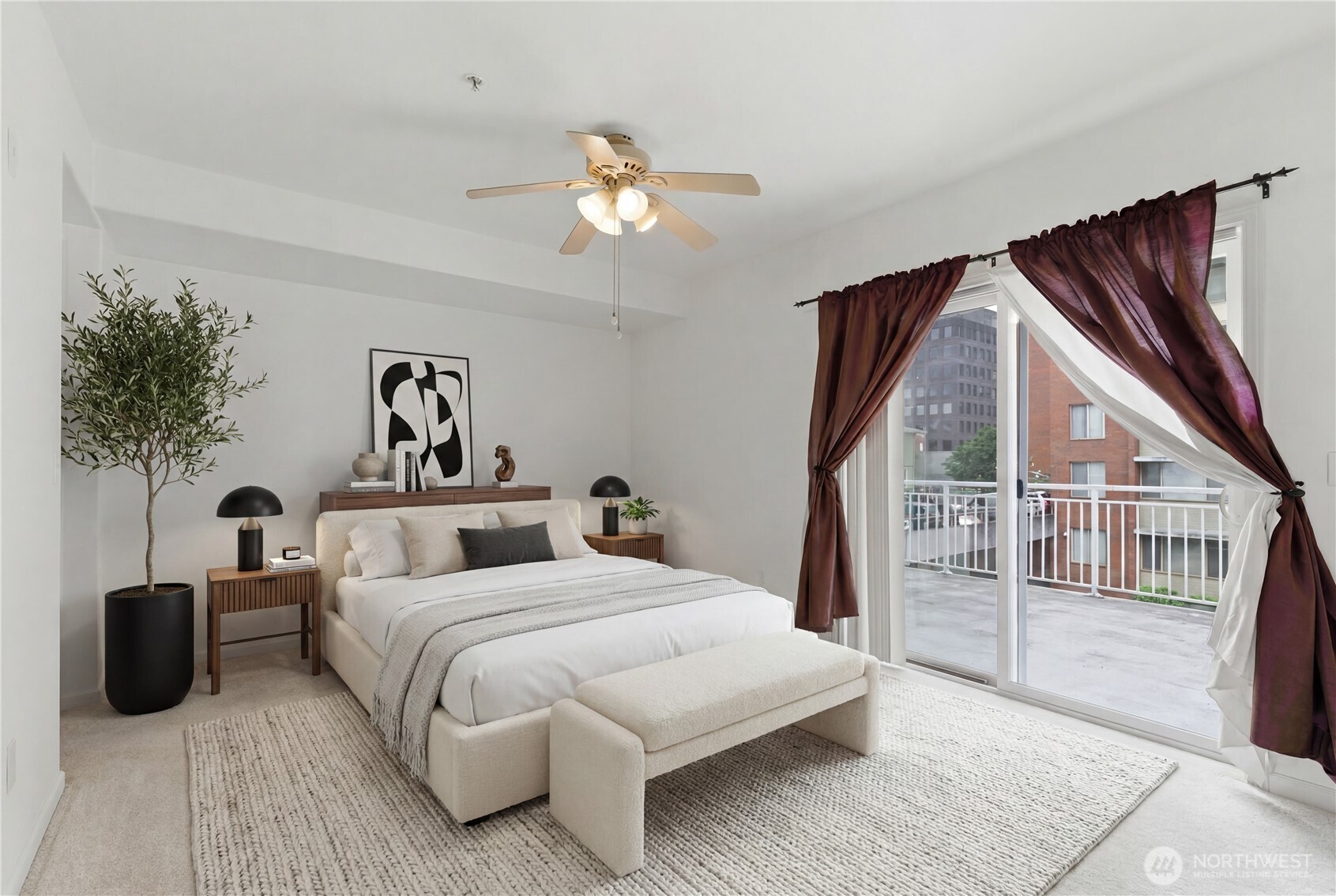 4722 12th Avenue NE Unit: 201