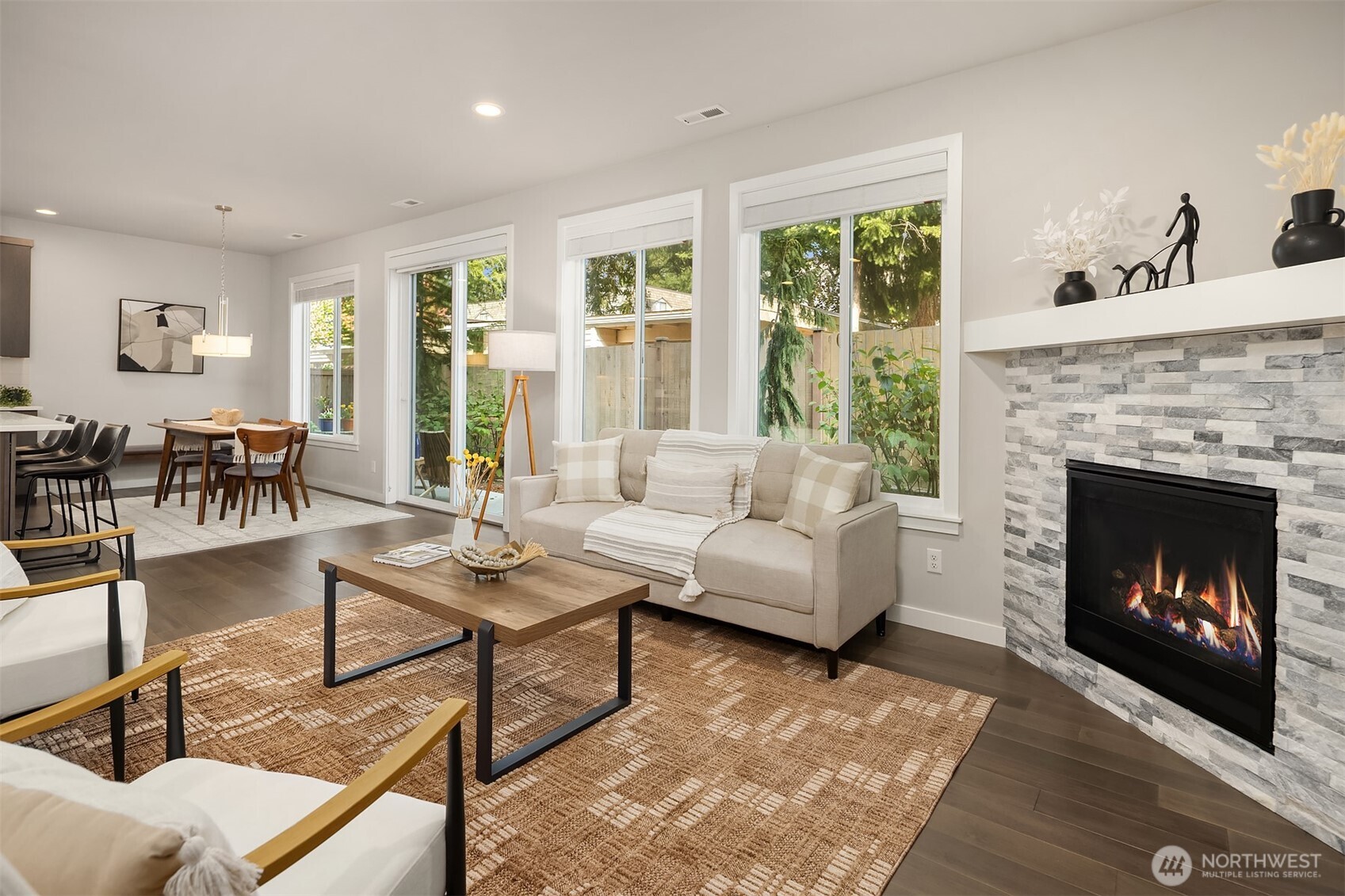 8609 244th Street SW Unit: 11