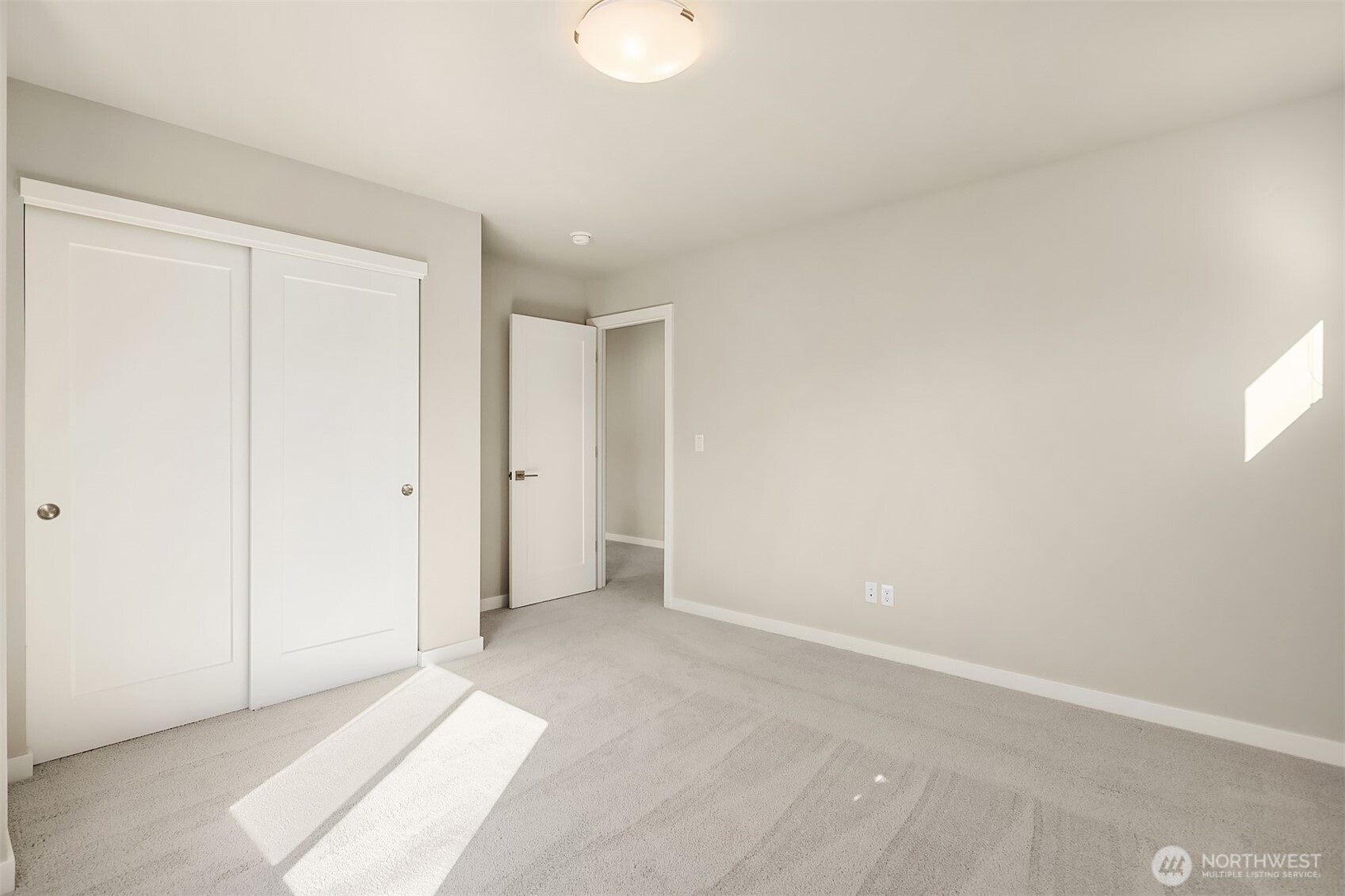 8609 244th Street SW Unit: 11