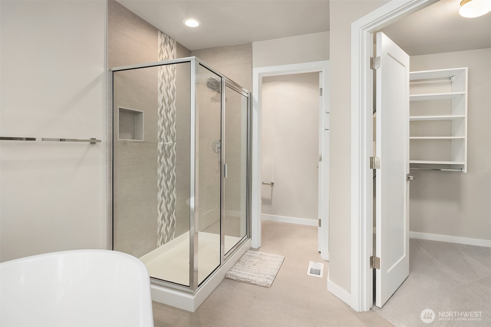 8609 244th Street SW Unit: 11