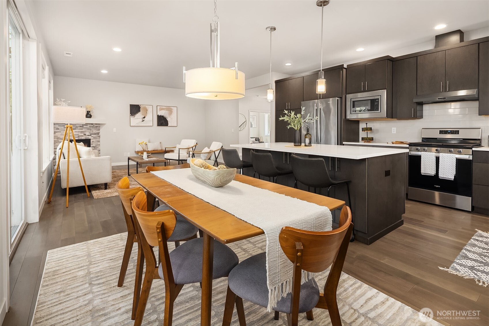 8609 244th Street SW Unit: 11