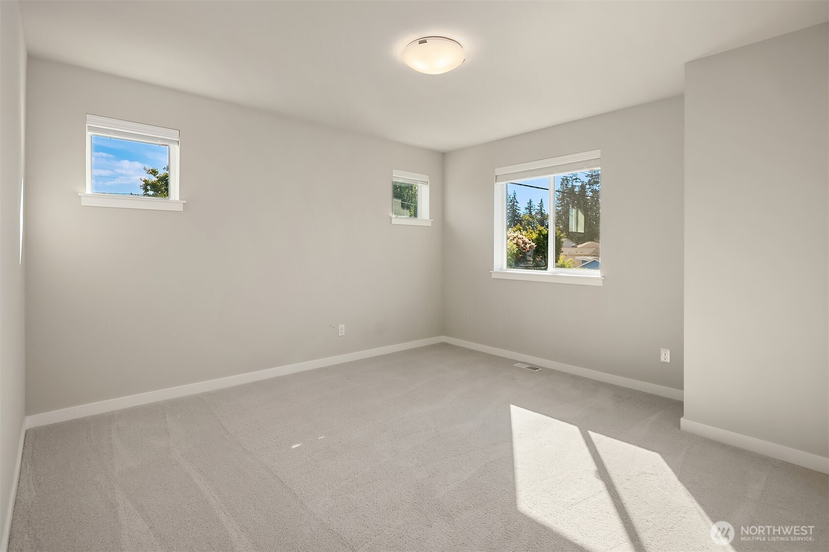 8609 244th Street SW Unit: 11