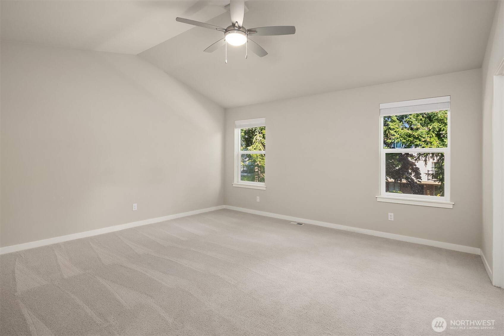 8609 244th Street SW Unit: 11
