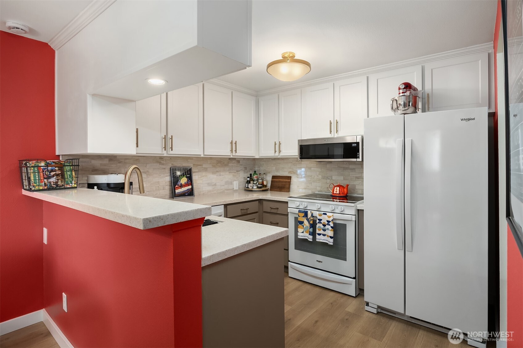 242 4th Avenue S Unit: 1