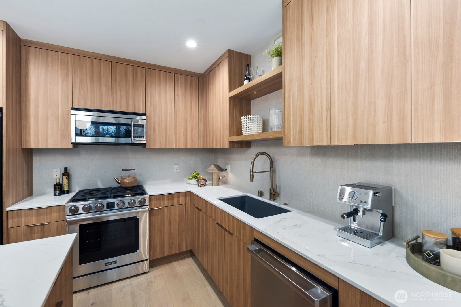 614 5th Avenue S Unit: C105