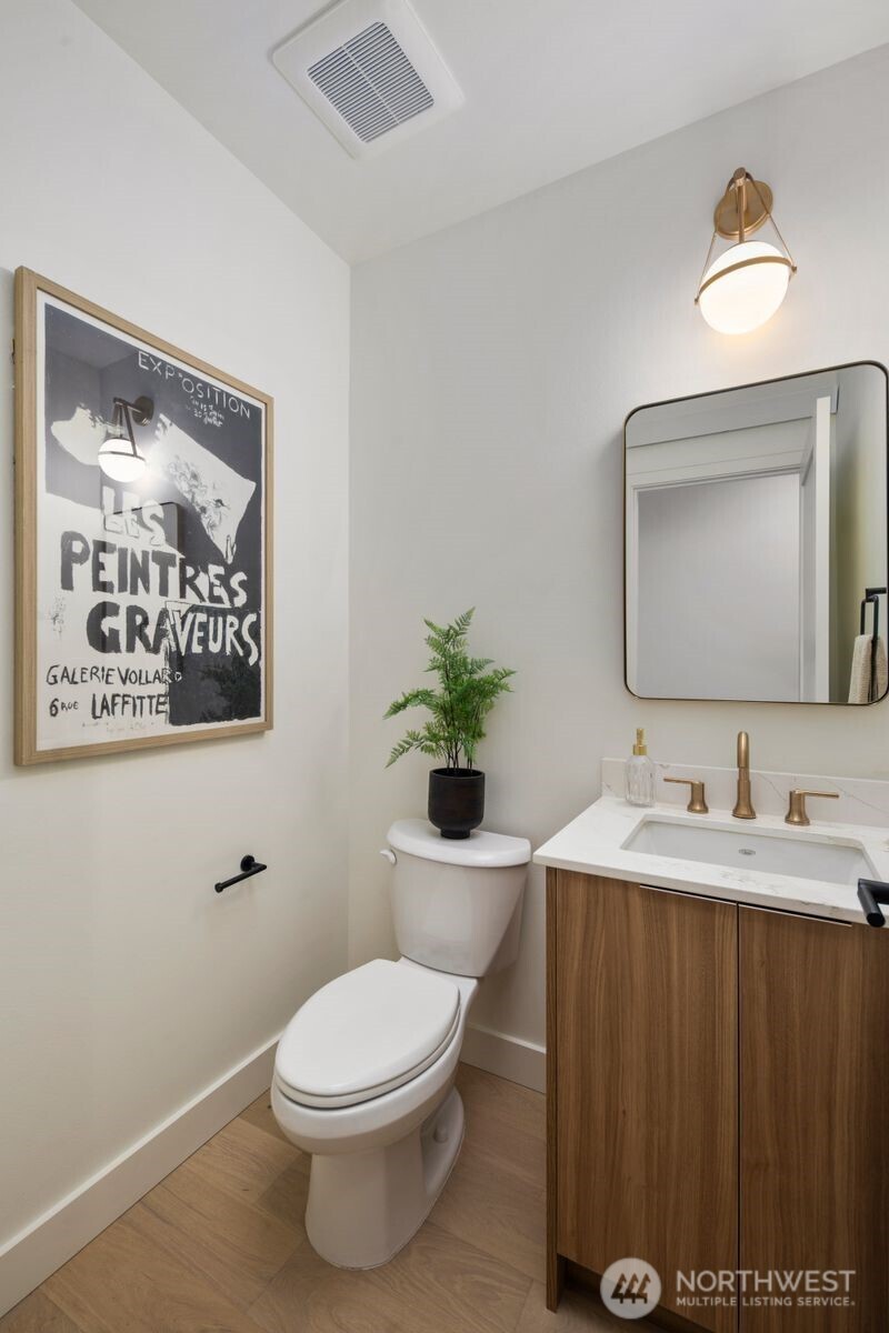614 5th Avenue S Unit: C105