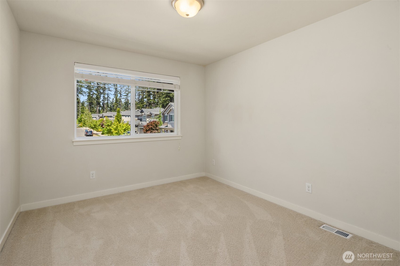 5402 165th Place SW