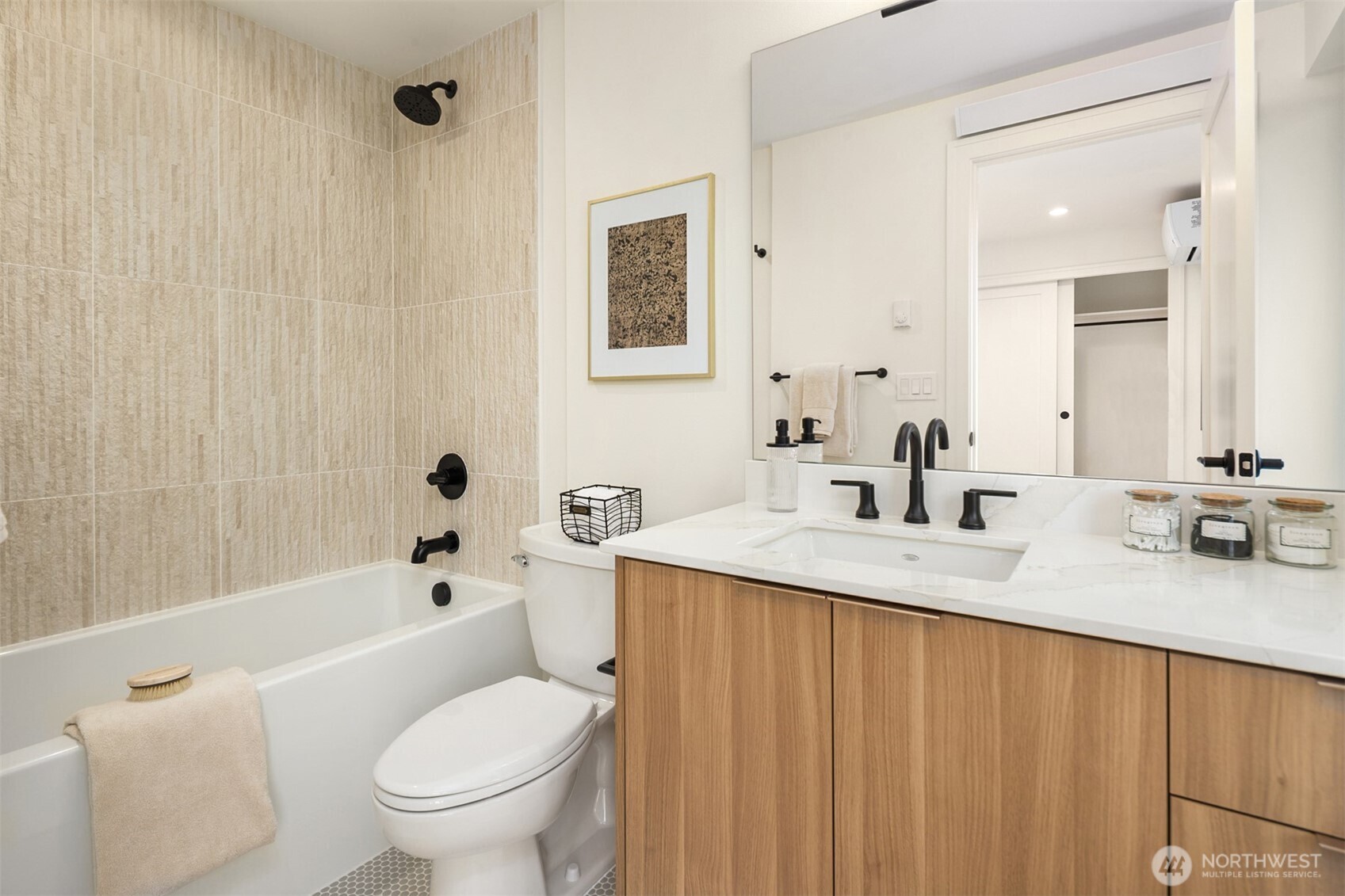 614 5th Avenue S Unit: B102