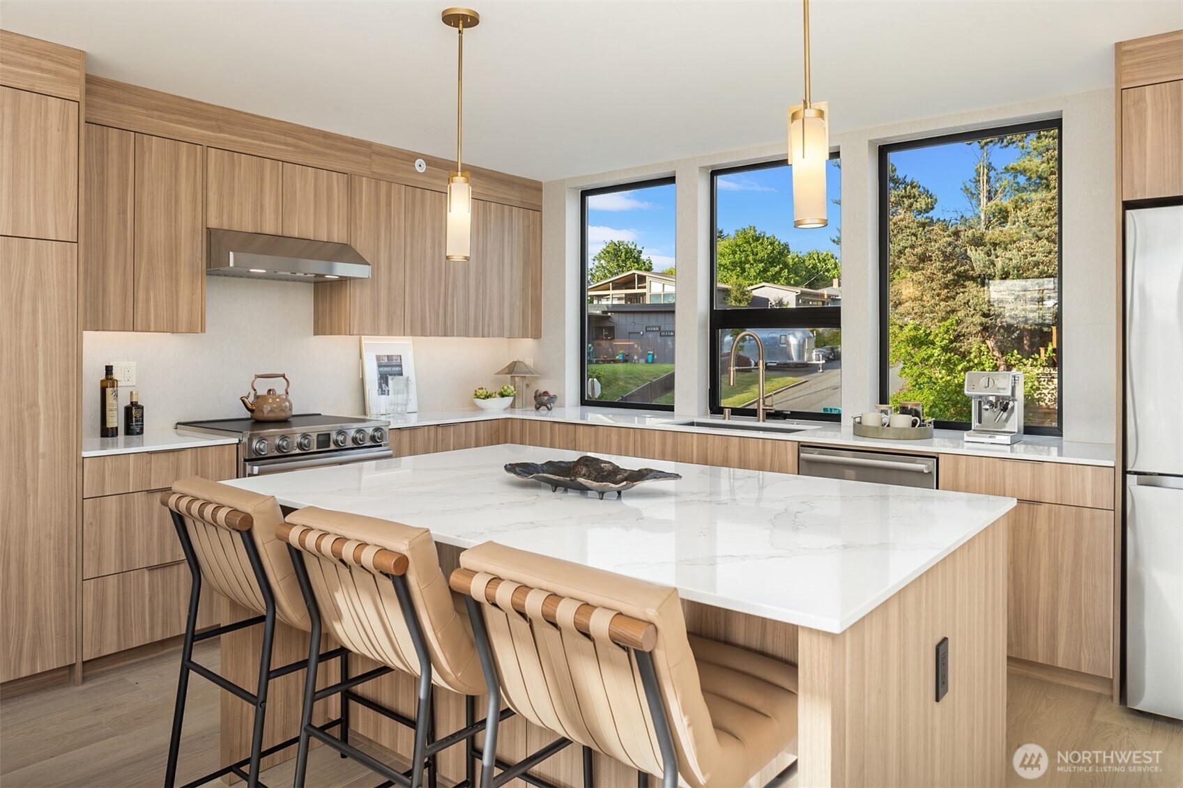 614 5th Avenue S Unit: B102