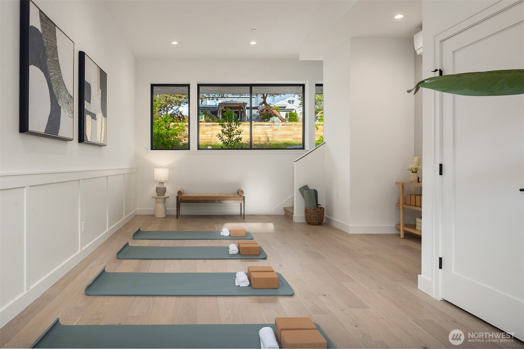 614 5th Avenue S Unit: B102