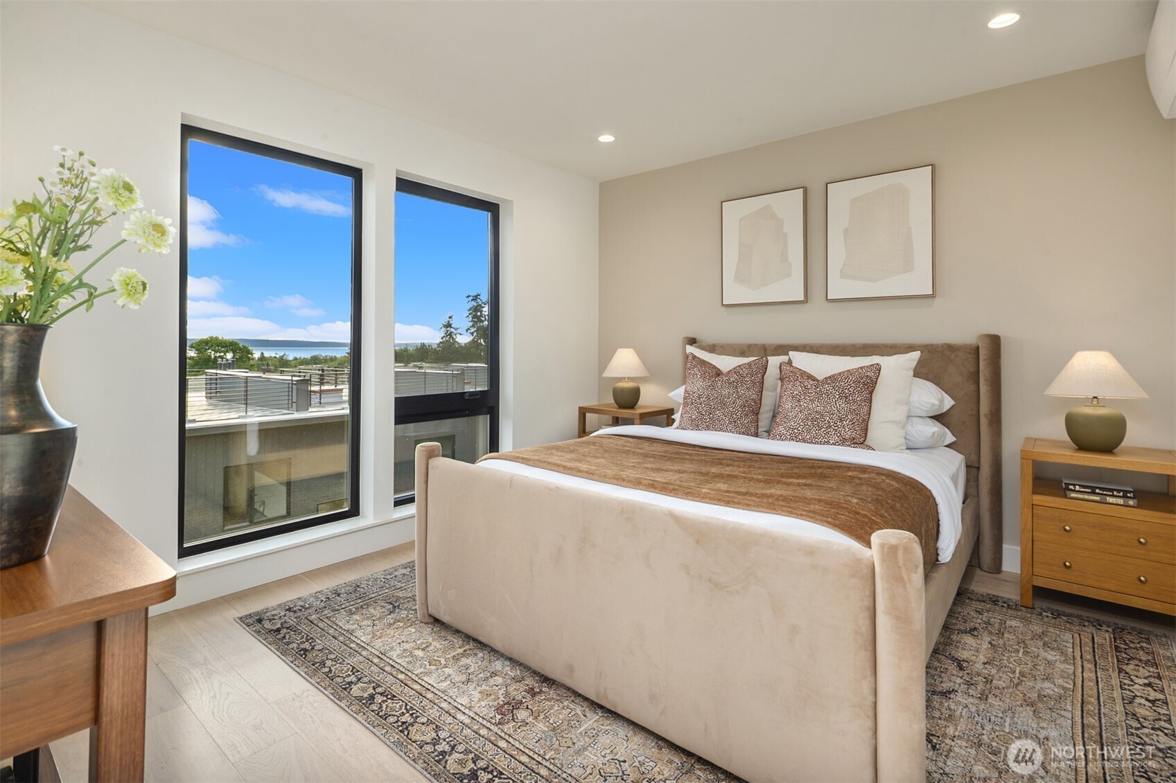 614 5th Avenue S Unit: B102