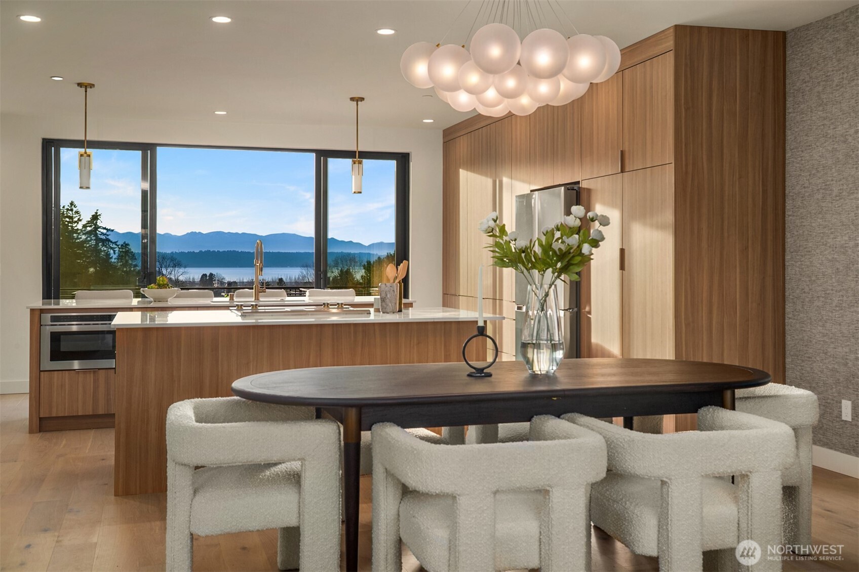 614 5th Avenue S Unit: A103