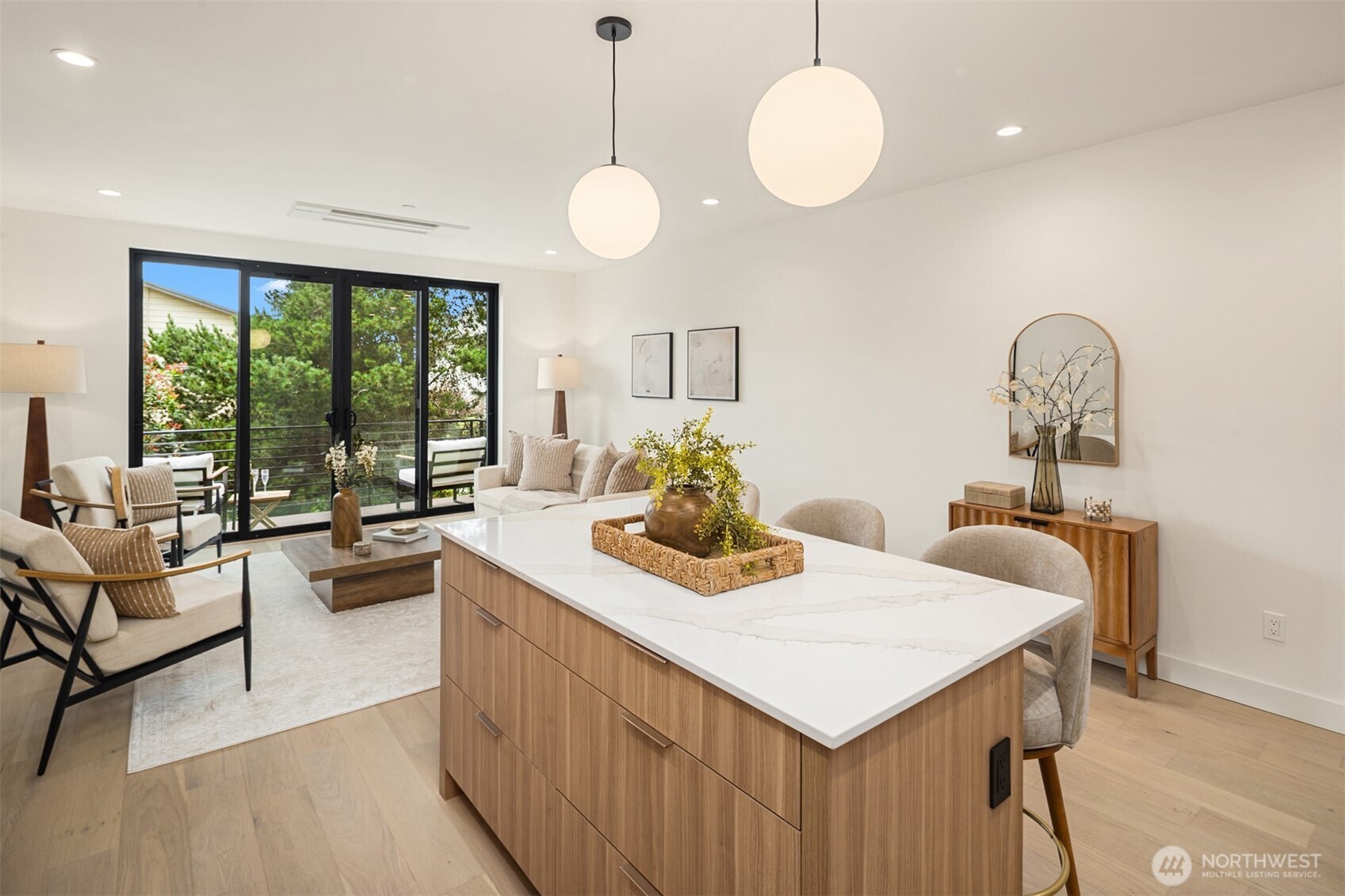 614 5th Avenue S Unit: C108