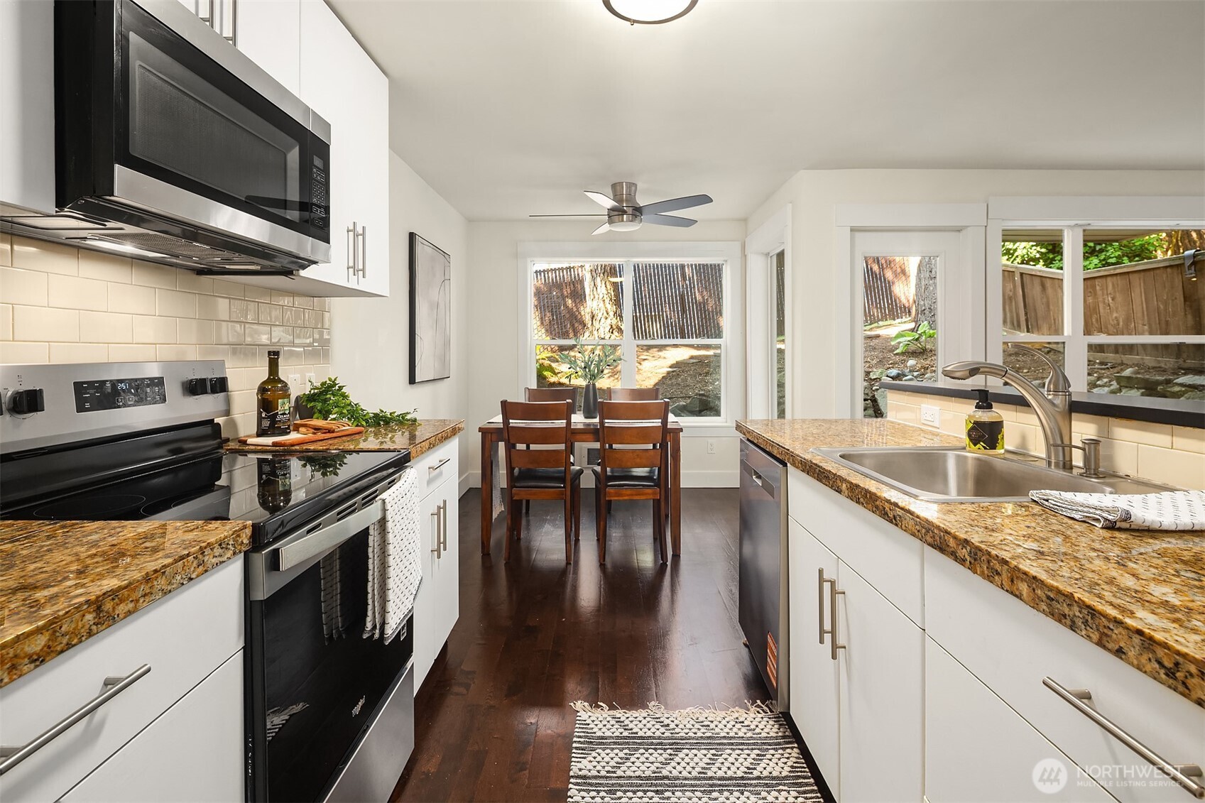 23015 Edmonds Way Unit: A110