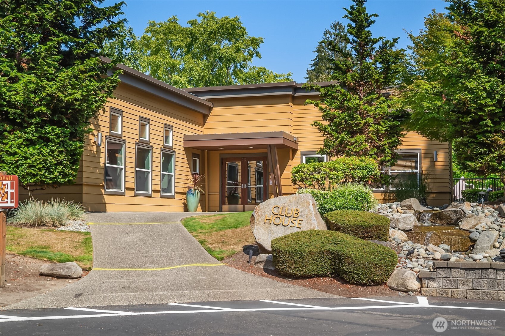 23015 Edmonds Way Unit: A110