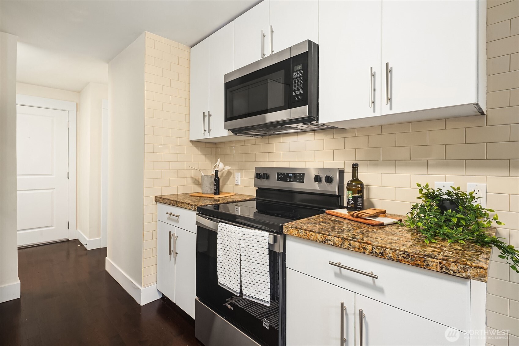 23015 Edmonds Way Unit: A110