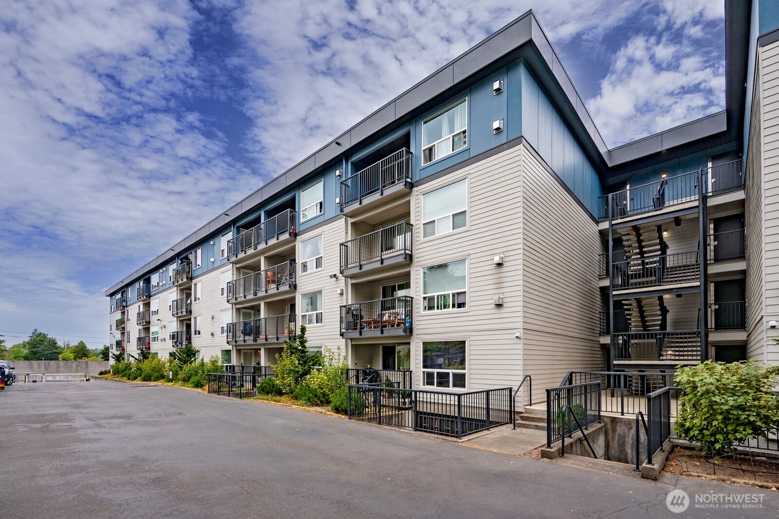 9416 1st Avenue NE Unit: #419