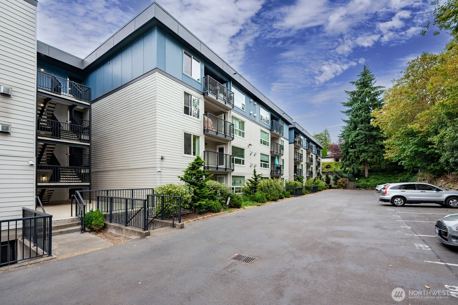 9416 1st Avenue NE Unit: #419