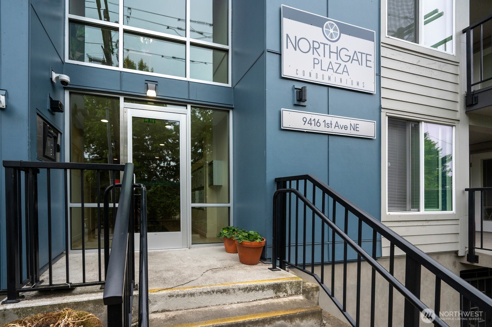 9416 1st Avenue NE Unit: #419