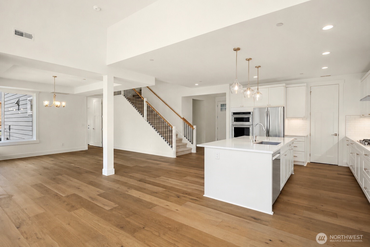 21613 Poplar Way