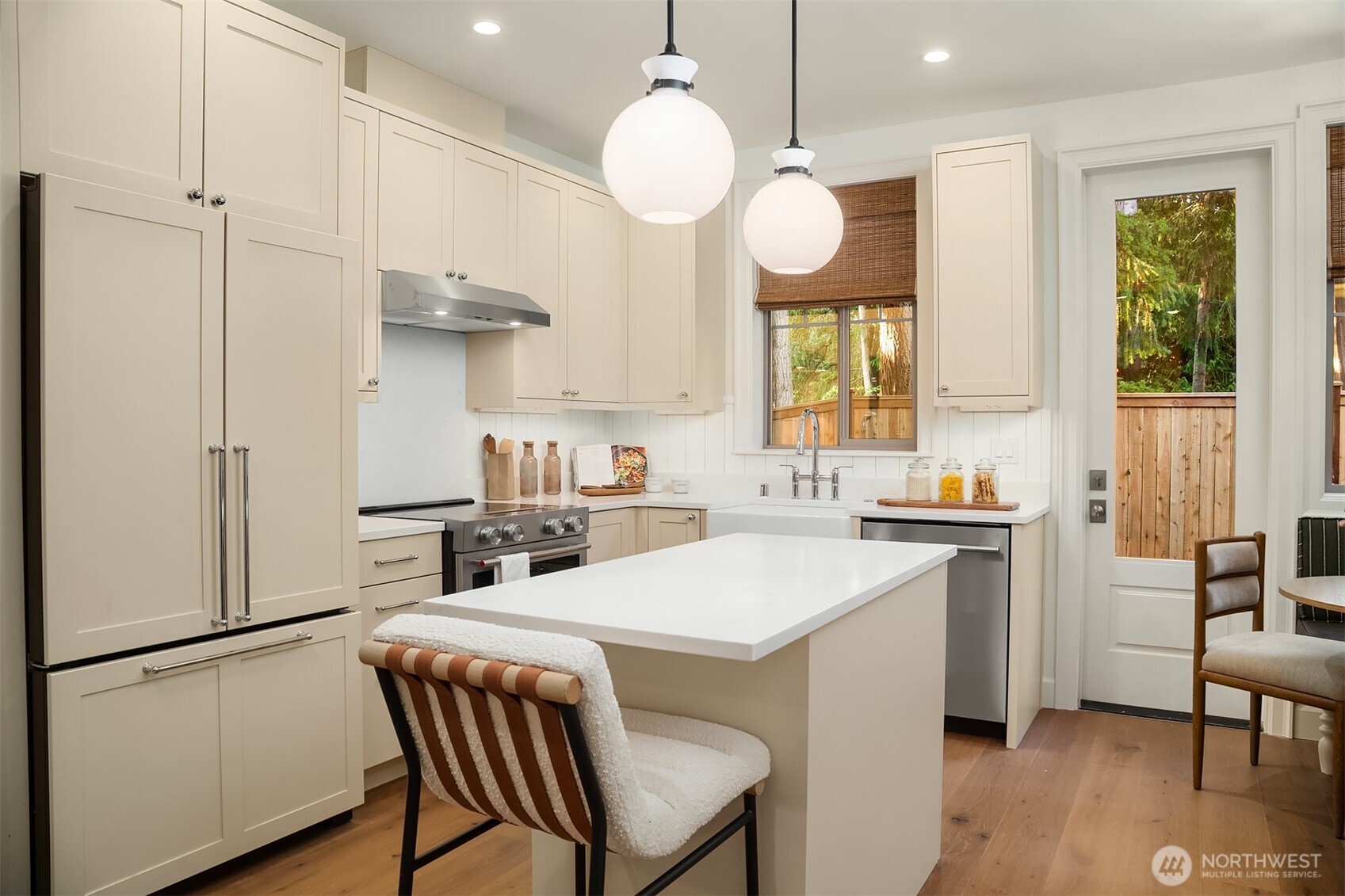 22706 92nd Avenue W Unit: B