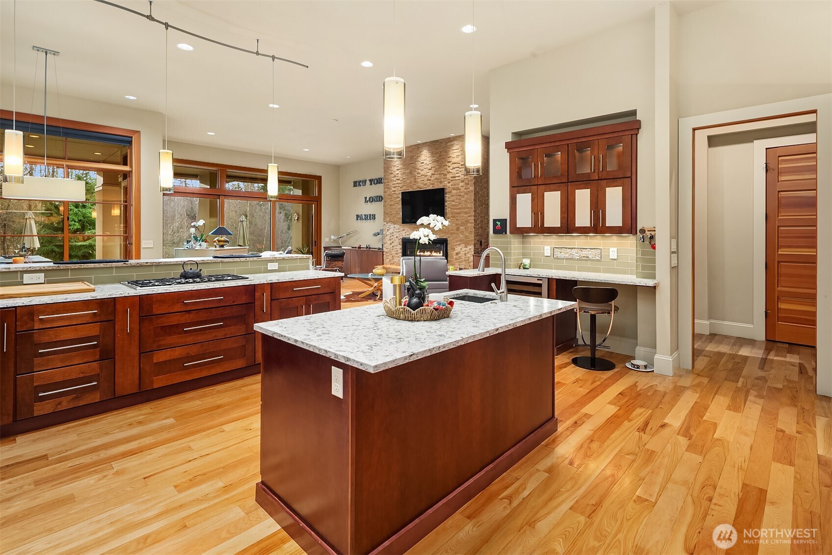 11303 S Dogwood Lane