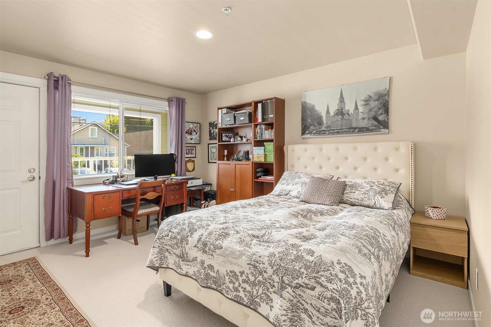 239 4th Avenue S Unit: 202