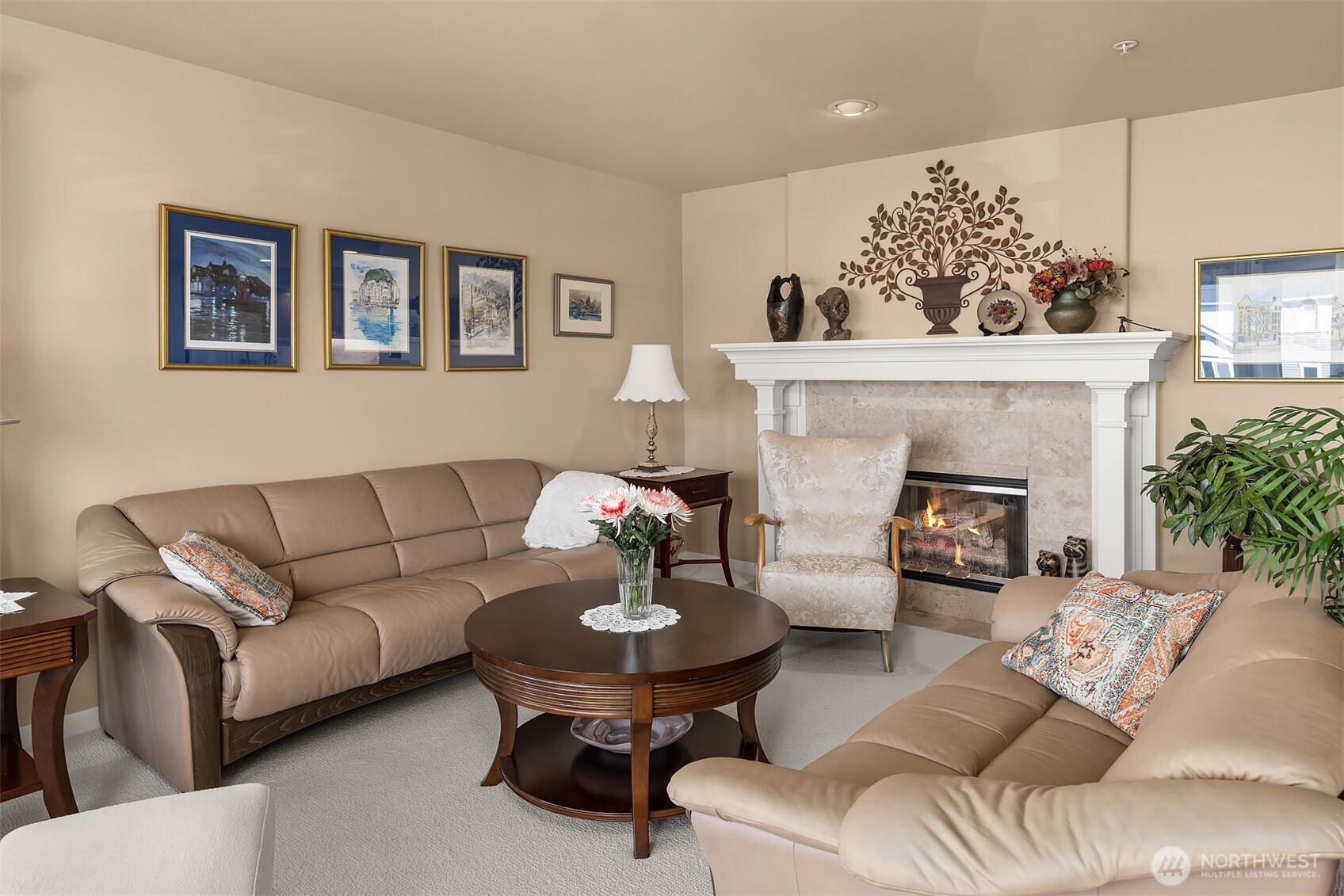 239 4th Avenue S Unit: 202