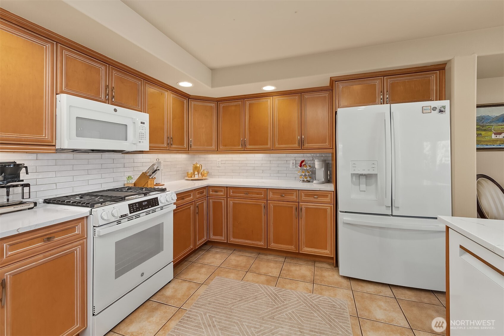239 4th Avenue S Unit: 202