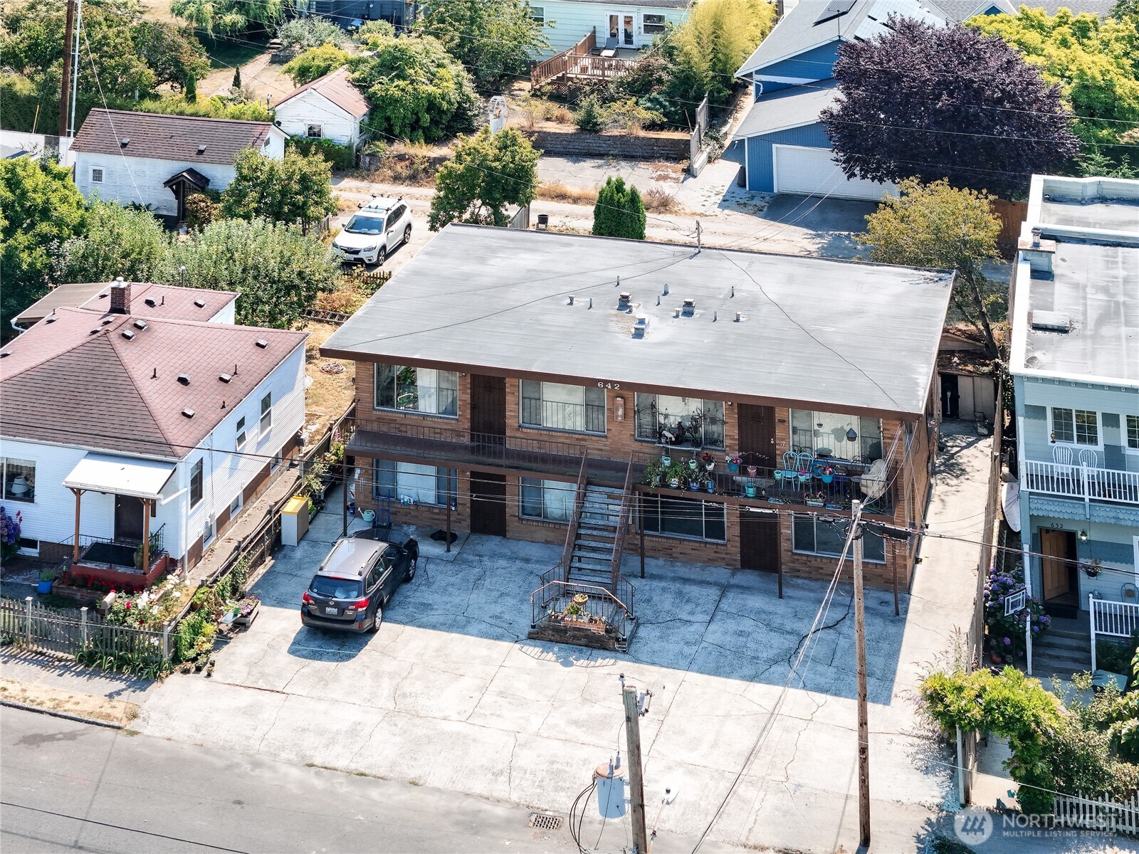 642 Maple Street