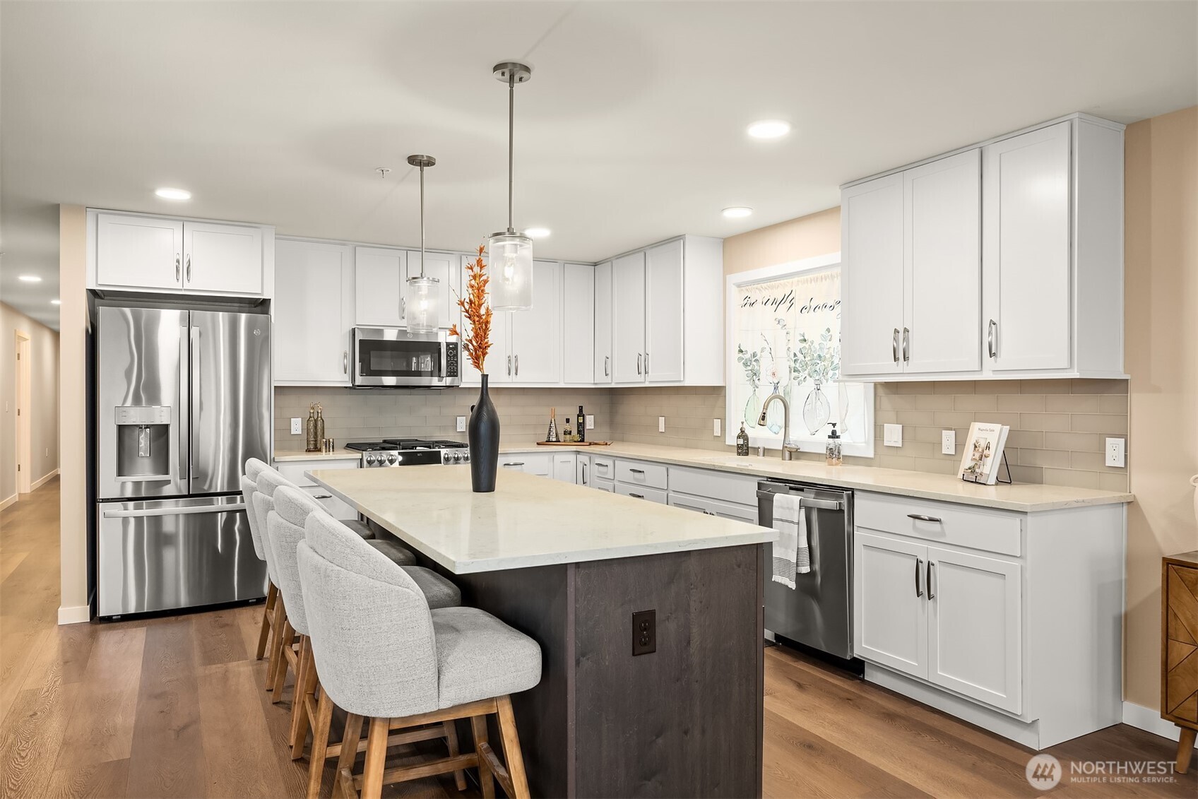 550 Paradise Lane Unit: B201