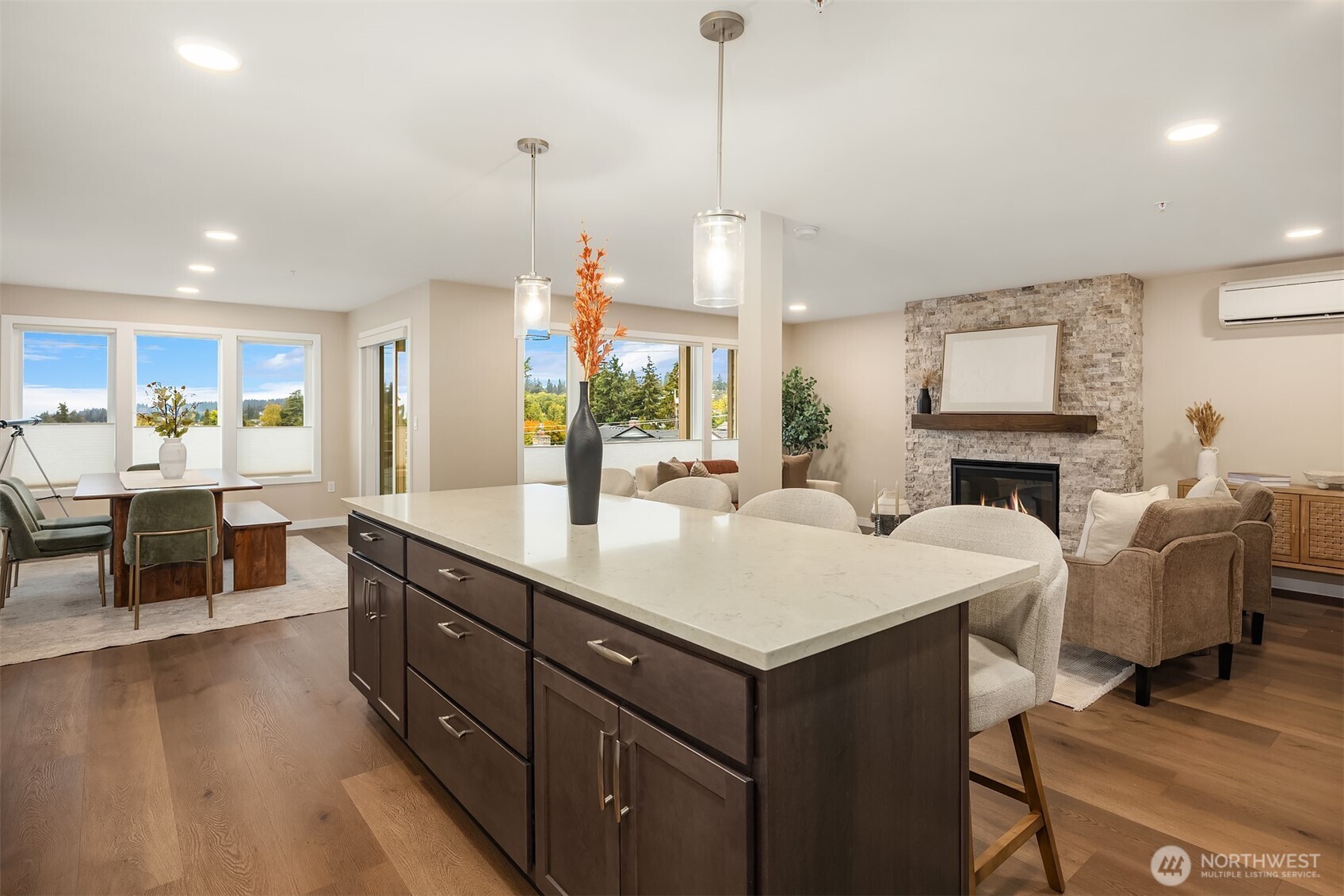 550 Paradise Lane Unit: B201