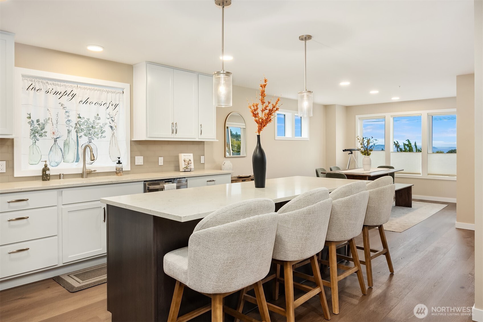 550 Paradise Lane Unit: B201