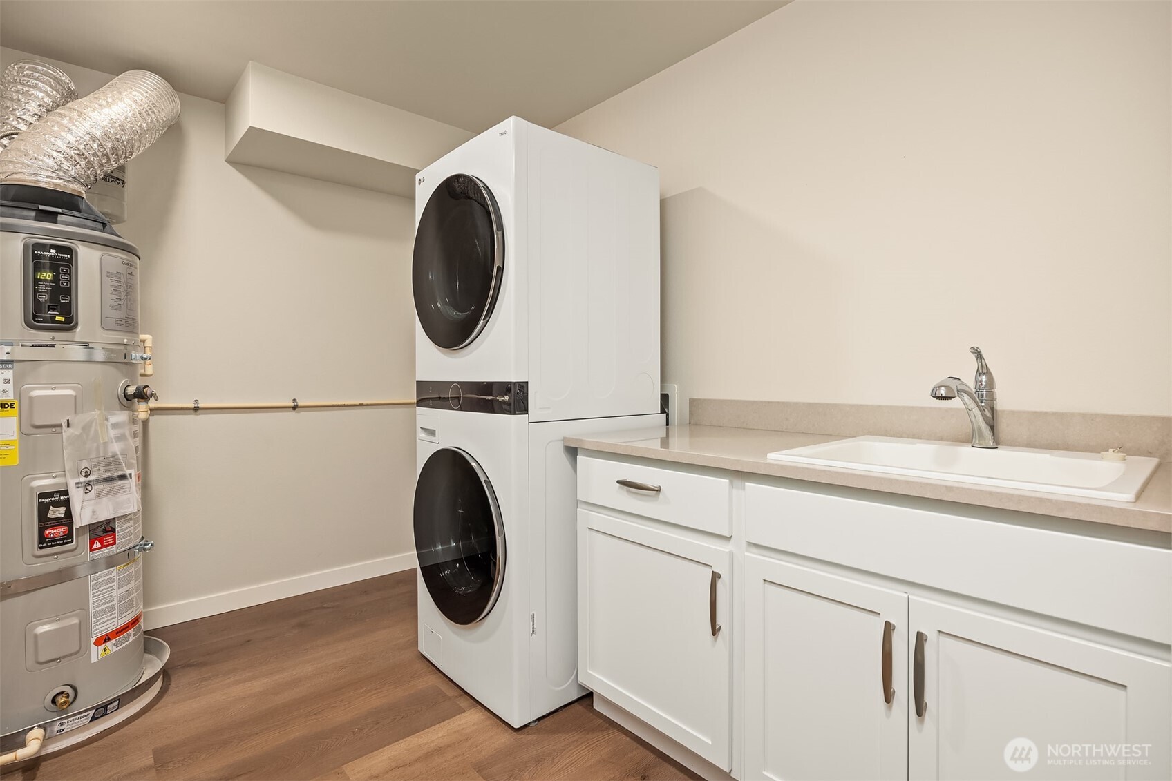 550 Paradise Lane Unit: B201
